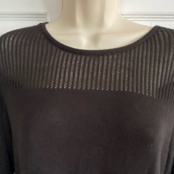 Black tunic with crossed back Size Large - Picture 2 of 3